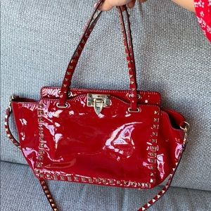 Valentino red patent rockstud  medium tote